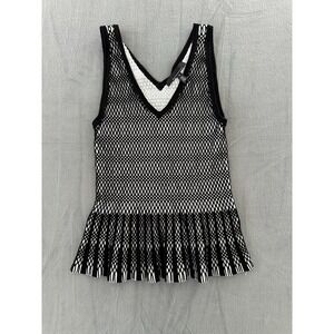 White House Black Market Mixed Stitch Peplum Sweater Tank Size Medium‎ Black